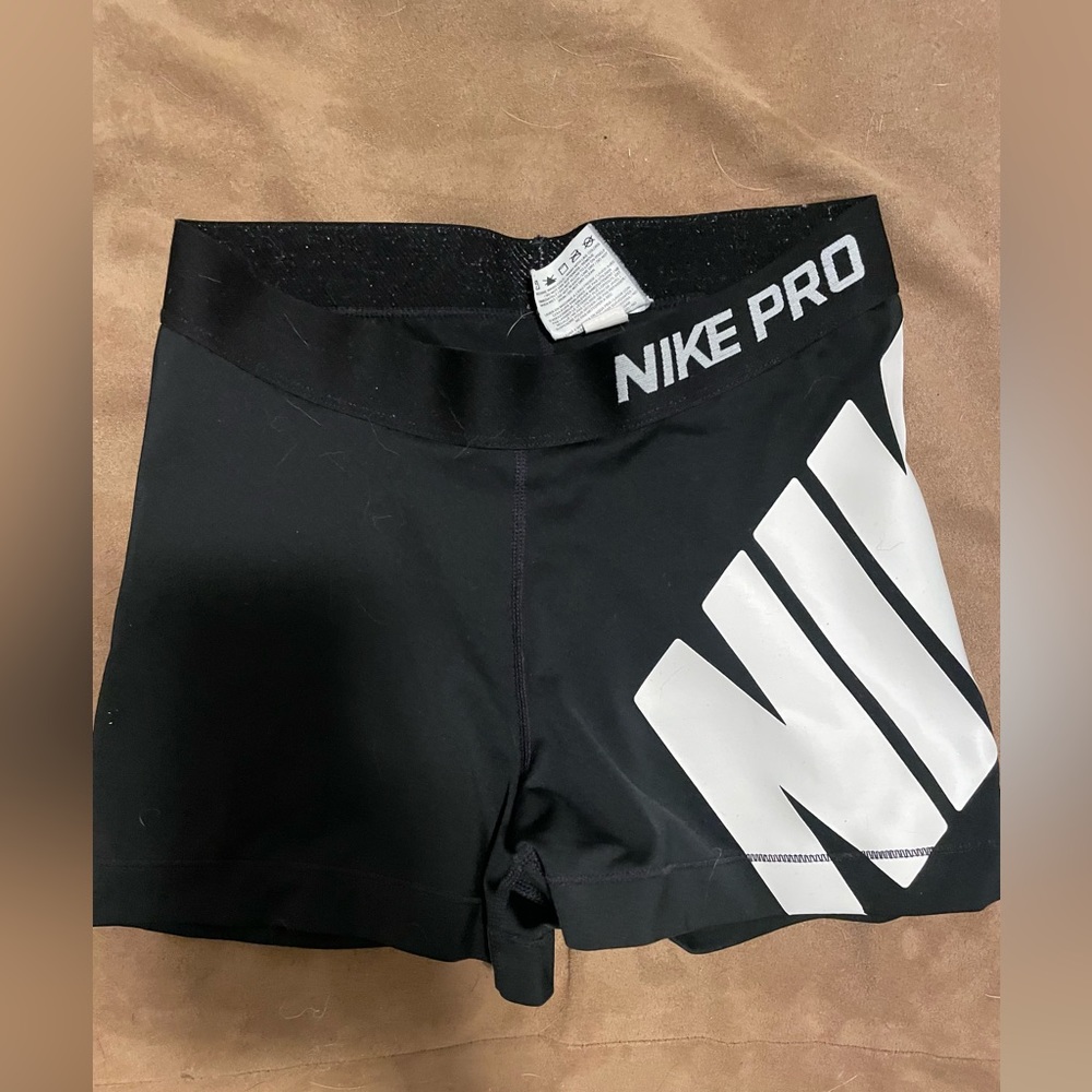 Women’s Nike pros